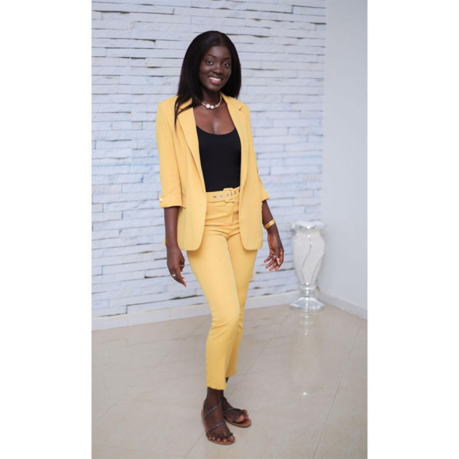 Chic et classe, Ndeye Marie fait des ravages sur la toile. Appréciez sa belle tenue Chic et classe, Ndeye Marie fait des ravages sur la toile. Appréciez sa belle tenue