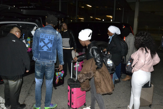 En images arrivés de l’épouse de MBAYE DIEYE FAYE Mame Ndiaye sa fille Thiane Carlou D et le staff de Promo Consulting du Pdt Mbagnick Diop a New York pour les A.L.A En images arrivés de l’épouse de MBAYE DIEYE FAYE Mame Ndiaye sa fille Thiane Carlou D et le staff de Promo Consulting du Pdt Mbagnick Diop a New York pour les A.L.A