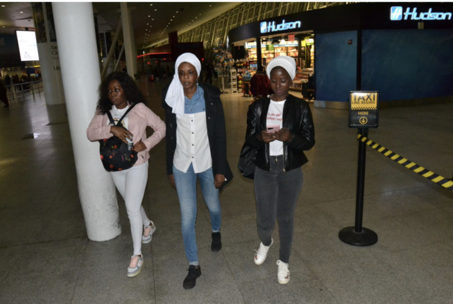 En images arrivés de l’épouse de MBAYE DIEYE FAYE Mame Ndiaye sa fille Thiane Carlou D et le staff de Promo Consulting du Pdt Mbagnick Diop a New York pour les A.L.A En images arrivés de l’épouse de MBAYE DIEYE FAYE Mame Ndiaye sa fille Thiane Carlou D et le staff de Promo Consulting du Pdt Mbagnick Diop a New York pour les A.L.A