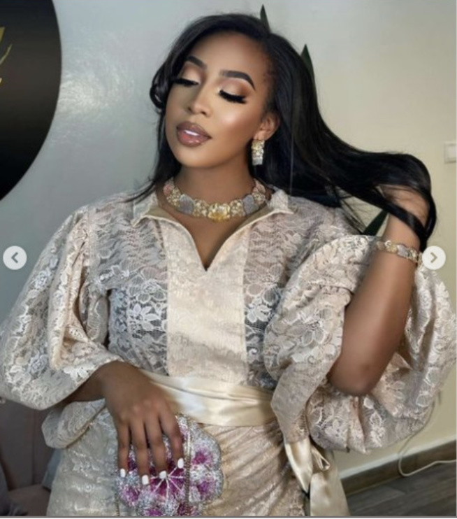 les nouveaux clichés de la ravissante Zeyna Ndour les nouveaux clichés de la ravissante Zeyna Ndour