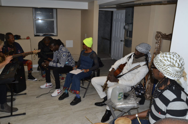 Direct répétition de Carlou D et Alioune Guisse pour le gala des African Leadership Awards au Marriot Marquis de New York Time Square. Direct répétition de Carlou D et Alioune Guisse pour le gala des African Leadership Awards au Marriot Marquis de New York Time Square.