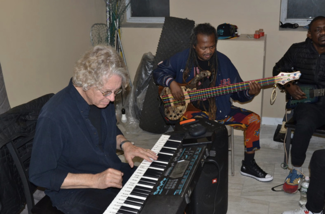 Direct répétition de Carlou D et Alioune Guisse pour le gala des African Leadership Awards au Marriot Marquis de New York Time Square. Direct répétition de Carlou D et Alioune Guisse pour le gala des African Leadership Awards au Marriot Marquis de New York Time Square.