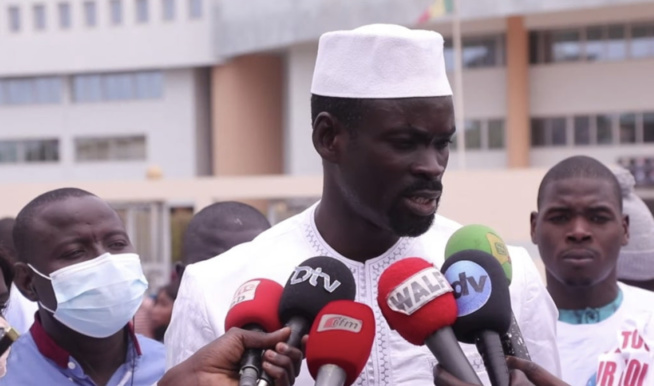 Arrestation de la garde rapprochée de Sonko/ Me Abdoulaye Tall: "C'est un enlèvement" Arrestation de la garde rapprochée de Sonko/ Me Abdoulaye Tall: "C'est un enlèvement"