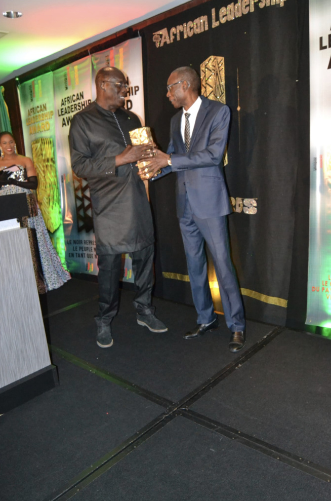 En images la remises de distinction aux lauréats de la 5e éditions des African Leadership Awards au Marriot Marquis de New York avec le groupe Promo Consulting et le MEDS. En images la remises de distinction aux lauréats de la 5e éditions des African Leadership Awards au Marriot Marquis de New York avec le groupe Promo Consulting et le MEDS.