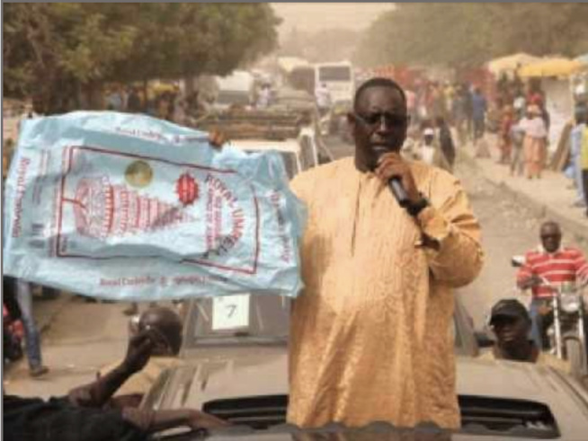 Denrées alimentaires : Macky Sall fixe les nouveaux prix du riz, de l'huile, du sucre....