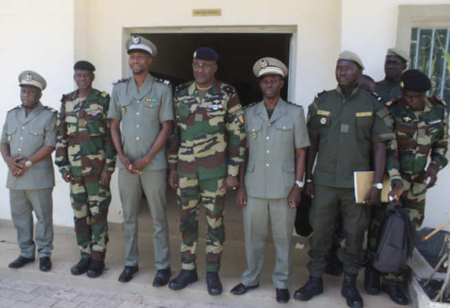 Inspection des forces militaires et paramilitaires: L'IGFA poursuit ses visites au sein des unités douanières Inspection des forces militaires et paramilitaires: L'IGFA poursuit ses visites au sein des unités douanières