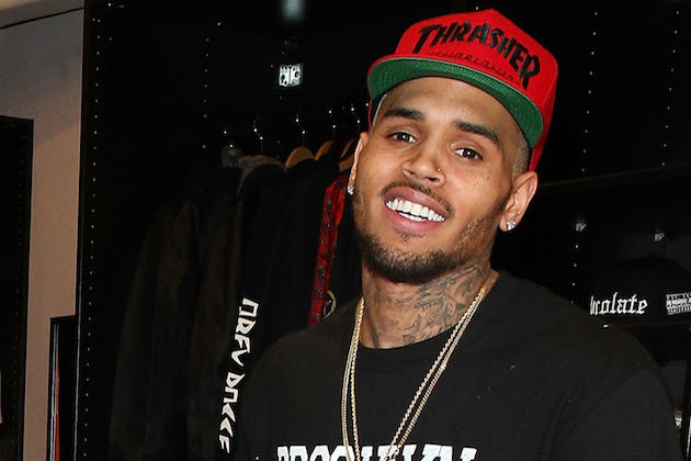 Chris Brown menacé de mort par un voisin !