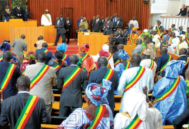 Assemblée nationale : ces débats hors contexte ! Assemblée nationale : ces débats hors contexte !