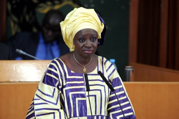 Mimi Touré : "Dites au Président qu'il m'a trahie" Mimi Touré : "Dites au Président qu'il m'a trahie"
