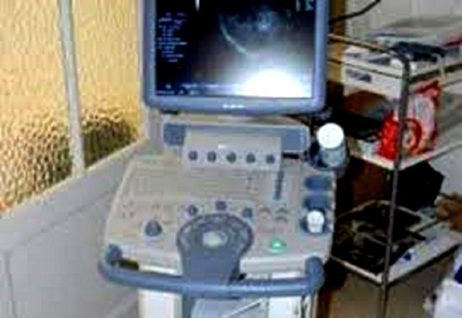 Gabrielle Kane à la rescousse des femmes de la commune : Don d'une machine d'échographie au poste de santé de Malika Gabrielle Kane à la rescousse des femmes de la commune : Don d'une machine d'échographie au poste de santé de Malika