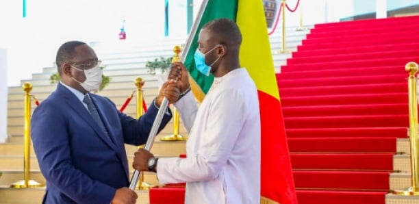Mondial Qatar 2022 : Macky Sall à Doha pour remettre le drapeau aux Lions Mondial Qatar 2022 : Macky Sall à Doha pour remettre le drapeau aux Lions