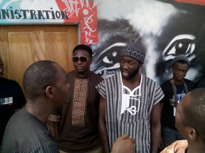 Y en a marre/Ebola : le Mouvement s’accorde avec le Gouvernement sur l’urgence de combattre le virus Y en a marre/Ebola : le Mouvement s’accorde avec le Gouvernement sur l’urgence de combattre le virus