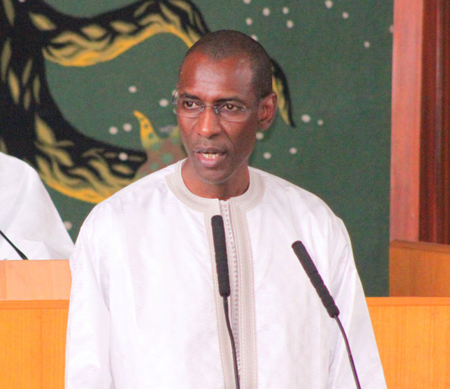 En opération des ventes de cartes de L'APR à Mbour : Abdoulaye D. Diallo «valide » la candidature de Macky Sall Pour 2024.