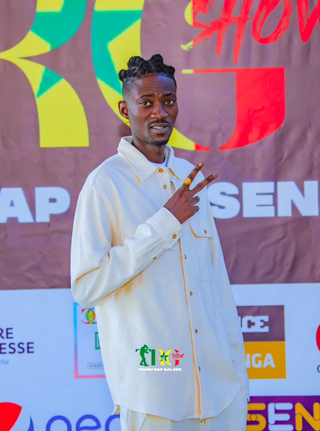 En images lancement du grand projets ce 25 décembre à l'Esplanade du grand théâtre avec le mouvement Hip Hop