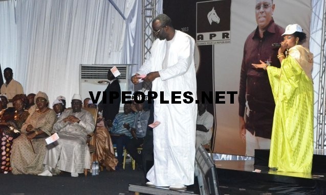 Moustapha Cissé Lo humilie notre franc symbolique.