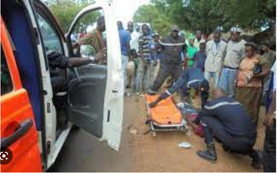 Keur Massar / Après la victoire du Sénégal : Bassirou Gningue, heurté par une charrette, finalement décédé Keur Massar / Après la victoire du Sénégal : Bassirou Gningue, heurté par une charrette, finalement décédé
