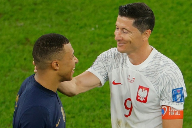 Qatar 2022: La France prend son quart, Giroud et Mbappé prennent leur pied