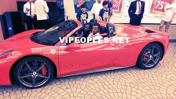 Said Niasse, fils de Ameth Khalifa Niasse et le styliste Bathie Dioum de la marque Keyfa en mode Ferrari 2014 Ã Dubai Said Niasse, fils de Ameth Khalifa Niasse et le styliste Bathie Dioum de la marque Keyfa en mode Ferrari 2014 Ã Dubai