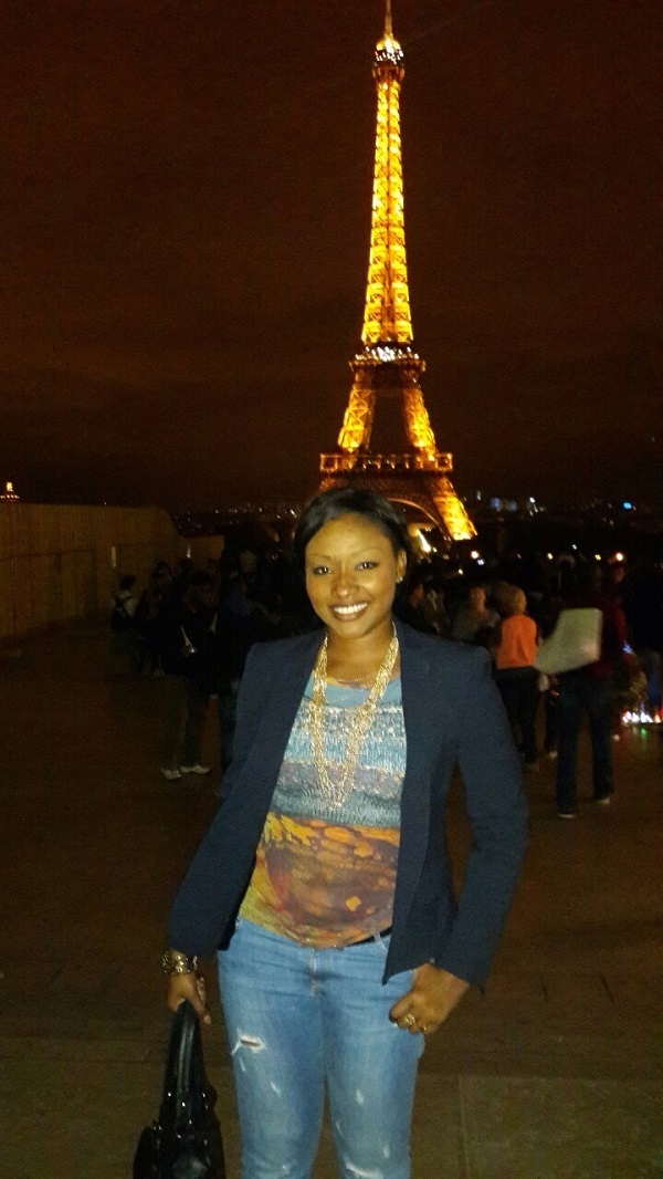 Codou Gueye l'ex star de millénium star en lune de miel à Paris Codou Gueye l'ex star de millénium star en lune de miel à Paris