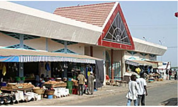 Incendie au grand marché de Ziguinchor : 100 millions FCfa de pertes enregistrés Incendie au grand marché de Ziguinchor : 100 millions FCfa de pertes enregistrés