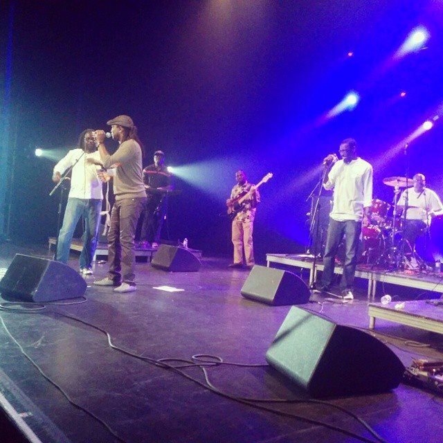 Bouba Kiroukou au concert de Elage Diouf à Montréal Bouba Kiroukou au concert de Elage Diouf à Montréal