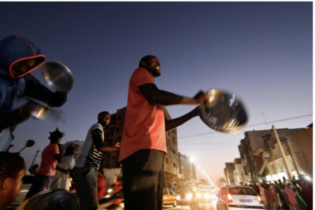 Libération des «détenus politiques» : Yewwi annonce le retour du concert de casseroles Libération des «détenus politiques» : Yewwi annonce le retour du concert de casseroles