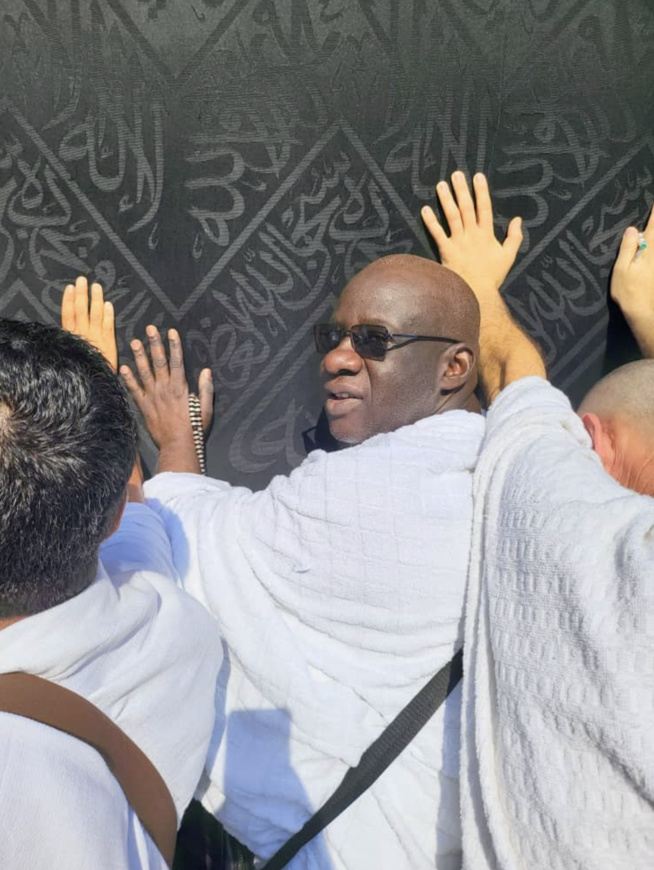 OUMRAH du président Mbagnick Diop du MEDS a la Mecque en images. OUMRAH du président Mbagnick Diop du MEDS a la Mecque en images.