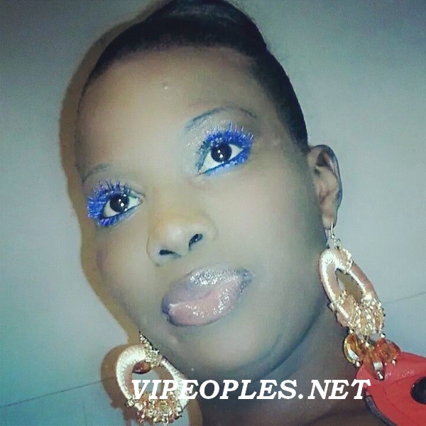 Exclusivité: Fallou Dieng donne la main de sa fille le mannequin Codou ce dimanche à la Gueule Tapé Exclusivité: Fallou Dieng donne la main de sa fille le mannequin Codou ce dimanche à la Gueule Tapé