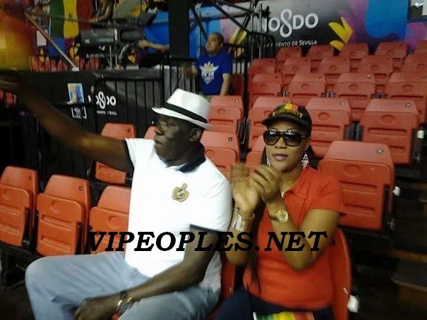 Baba Tandian et sa 3éme" Kani Ngegn" au stade pour supporter les lions du basket