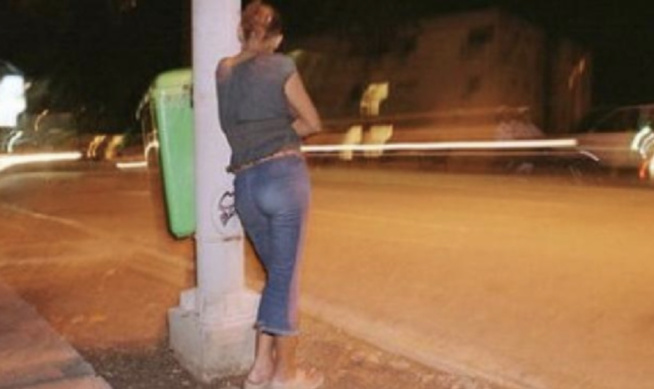 Son client refuse de payer après une partie de plaisir : La jeune prostituée chipe son portable Son client refuse de payer après une partie de plaisir : La jeune prostituée chipe son portable