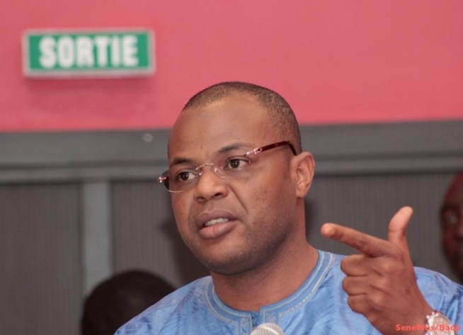 Le parti se déchire: Mame Mbaye Niang accusé à l’APR d’être un « escroc politique » Le parti se déchire: Mame Mbaye Niang accusé à l’APR d’être un « escroc politique »