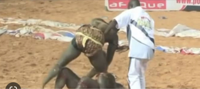 Boy Nang déjoue le piège de BG2 et le bat par enfourchement Boy Nang déjoue le piège de BG2 et le bat par enfourchement