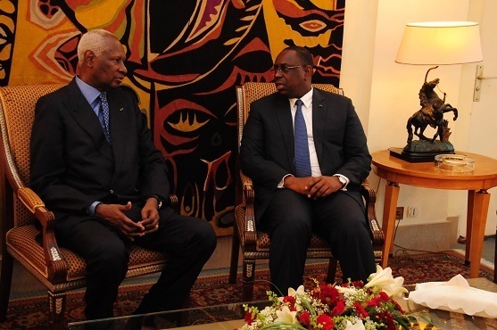 Le marché “Afrique-pesage” filé à Pédro, fils de l’ex-Président Abdou Diouf : c’est sans le moindre appel d’offres Le marché “Afrique-pesage” filé à Pédro, fils de l’ex-Président Abdou Diouf : c’est sans le moindre appel d’offres