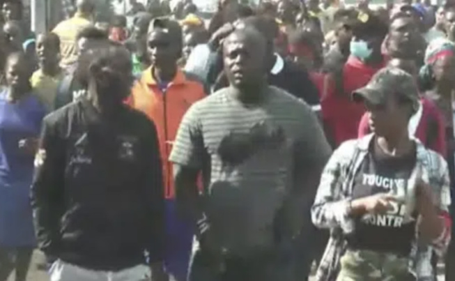 Ziguinchor : La brouille entre la mairie et les étudiants vire à un concert de casseroles Ziguinchor : La brouille entre la mairie et les étudiants vire à un concert de casseroles