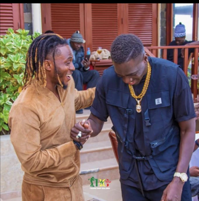 Transportés par vol spécial : Des rappeurs sénégalais recus à la Présidence du Cap-Vert Transportés par vol spécial : Des rappeurs sénégalais recus à la Présidence du Cap-Vert