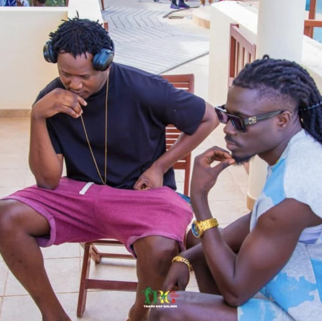 Transportés par vol spécial : Des rappeurs sénégalais recus à la Présidence du Cap-Vert Transportés par vol spécial : Des rappeurs sénégalais recus à la Présidence du Cap-Vert