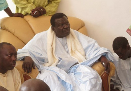 Cheikh Béthio pardonne et demande pardon aux Sénégalais : "J'ai tout oublié, je ne retiens rien contre qui que ce soit" Cheikh Béthio pardonne et demande pardon aux Sénégalais : "J'ai tout oublié, je ne retiens rien contre qui que ce soit"