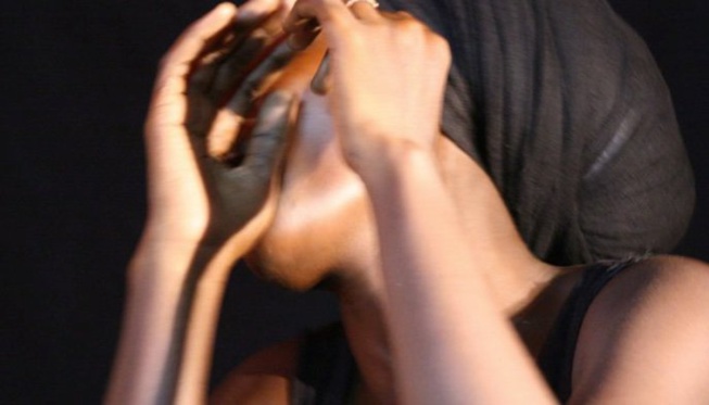 Surpris par sa femme sur une mineure de 14 ans Surpris par sa femme sur une mineure de 14 ans