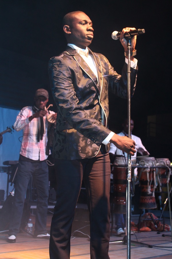 Spécial "RAKADIOU" ce samedi au Thiossane avec Pape Diouf Spécial "RAKADIOU" ce samedi au Thiossane avec Pape Diouf