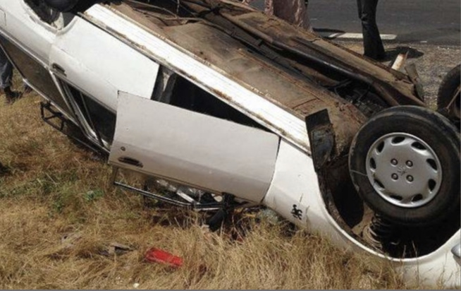 Axe Darou Mousty-Kébémer: Un véhicule se renverse et fait 11 blessés Axe Darou Mousty-Kébémer: Un véhicule se renverse et fait 11 blessés