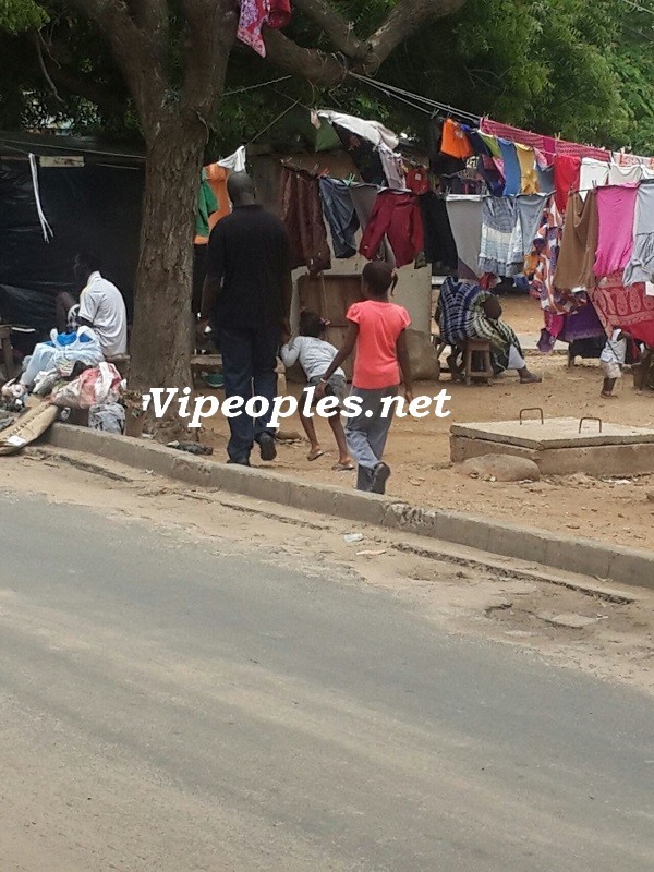 Photos: Docteur Malick Diop ,le maire sortant de Sicap- Fann- Point E en balade avec ses filles.