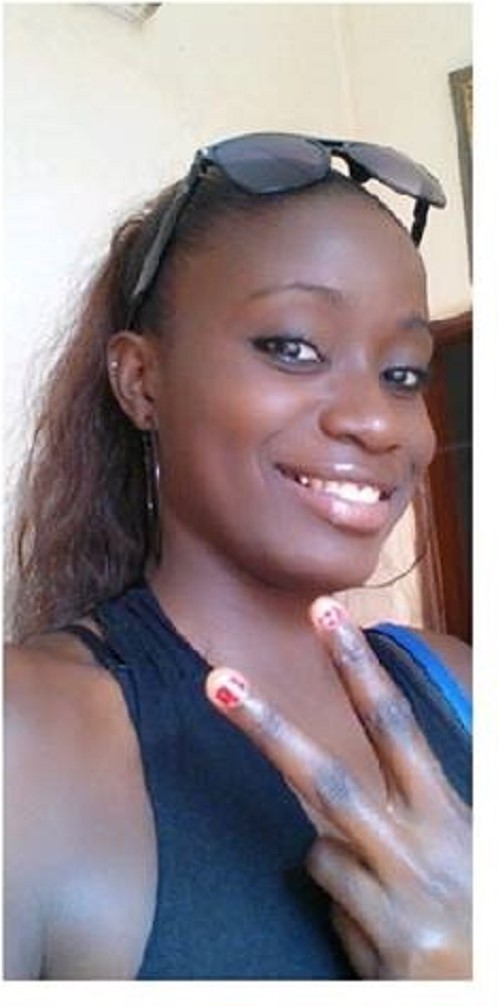 Binta Mané 100% Buzz sexy avec ses lèvres pulpeuses Binta Mané 100% Buzz sexy avec ses lèvres pulpeuses