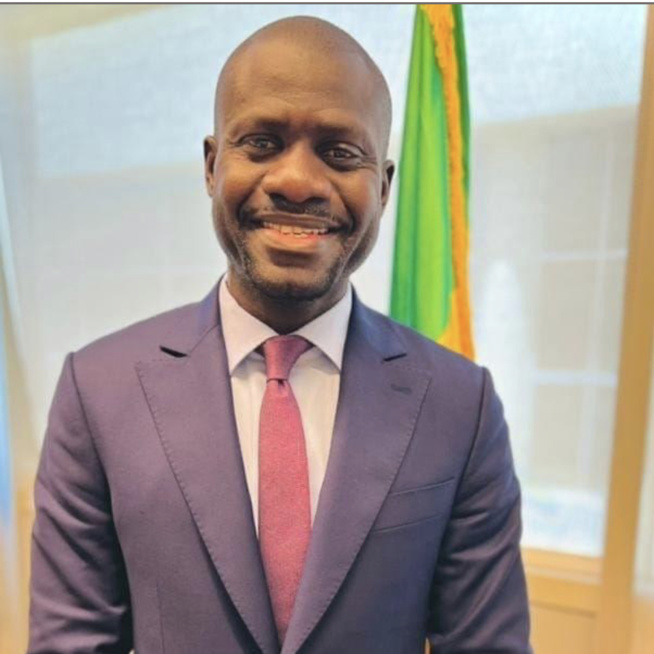 Ansoumana Sané, maire de Sindian corrige Pr Kader Boye: « Rien n’empêche la candidature de Macky pour 2024 » Ansoumana Sané, maire de Sindian corrige Pr Kader Boye: « Rien n’empêche la candidature de Macky pour 2024 »