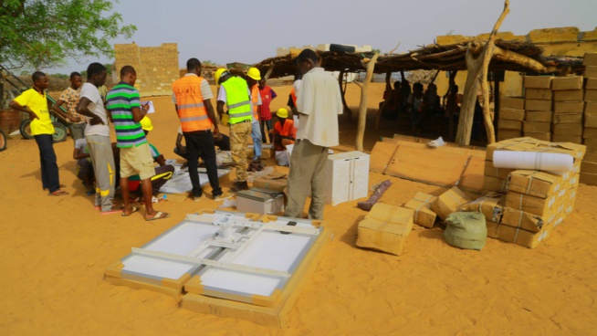 ELECTRIFICATION RURALE / VILLAGE VELINGARA FERLO / RANEROU PAR MARIEME FAYE SALL