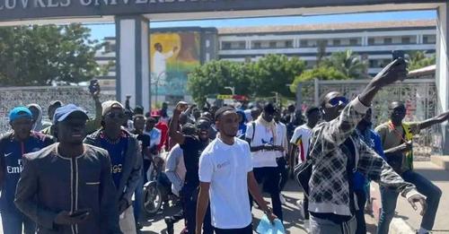 Méga meeting de Sonko à Keur Massar : L’incroyable mobilisation des étudiants de l’Ucad