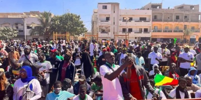 A Keur Massar les militants de Sonko intenables: « On n’a pas été payé pour venir… on est prêts à donner notre vie » A Keur Massar les militants de Sonko intenables: « On n’a pas été payé pour venir… on est prêts à donner notre vie »