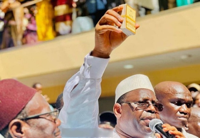 Plusieurs contraintes soulevées : Pourquoi la communauté Soninké menace de boycotter la vente des cartes de l’APR… Plusieurs contraintes soulevées : Pourquoi la communauté Soninké menace de boycotter la vente des cartes de l’APR…