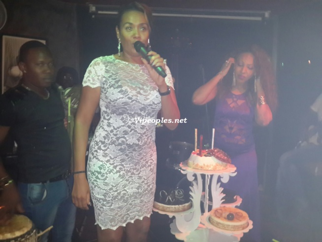 Anniversaire : Viviane chauffe la Villa Kristal pour marquer ses 42 ans Anniversaire : Viviane chauffe la Villa Kristal pour marquer ses 42 ans
