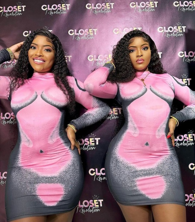 Robes moulantes et très sexy, les jumelles de Mame Boye Diao choquent la toile Robes moulantes et très sexy, les jumelles de Mame Boye Diao choquent la toile