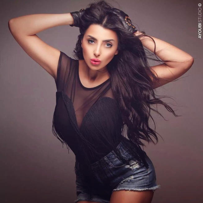 voici les deux plus belles femmes du monde arabe… Regardez voici les deux plus belles femmes du monde arabe… Regardez